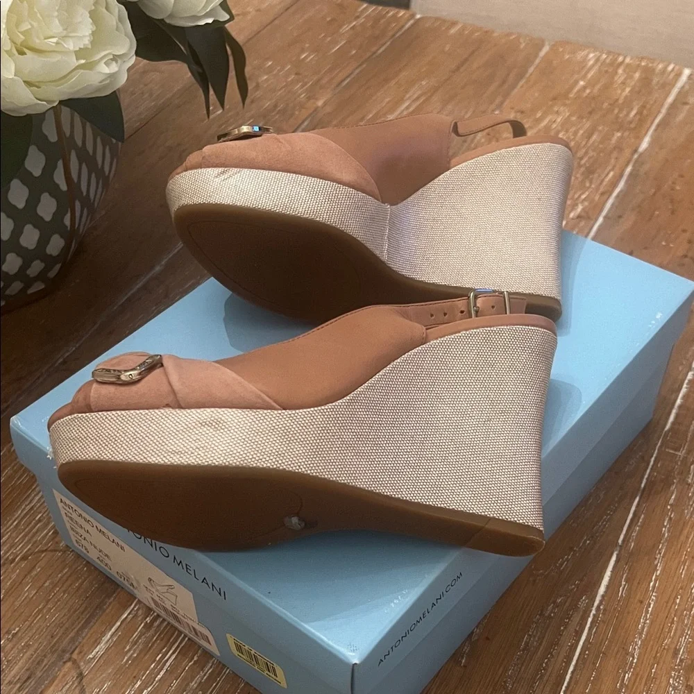 ANTONIO MELANI Brown Peep-Toe Wedges‎